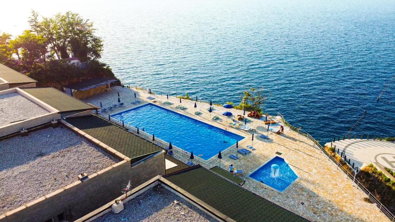 Villa Amos At Aquamarine Residence Vlore Luaran gambar