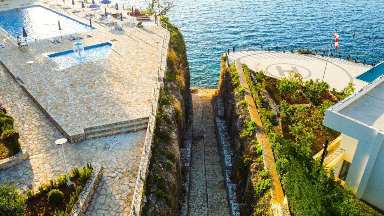 Villa Amos At Aquamarine Residence Vlore Luaran gambar