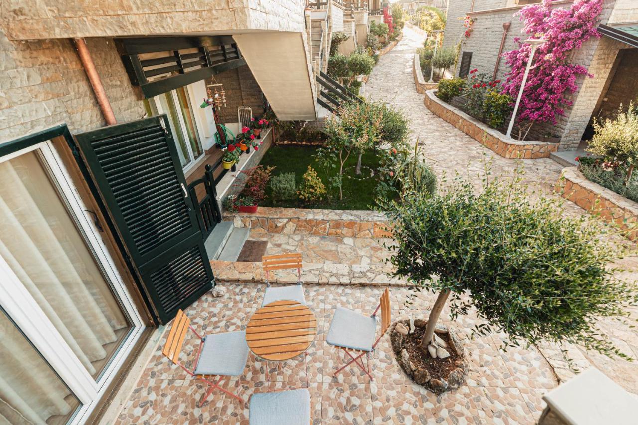 Villa Amos At Aquamarine Residence Vlore Luaran gambar
