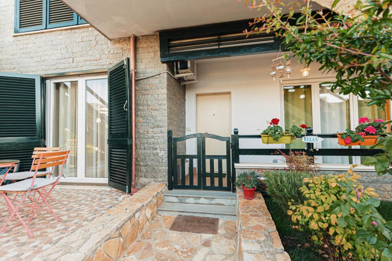 Villa Amos At Aquamarine Residence Vlore Luaran gambar