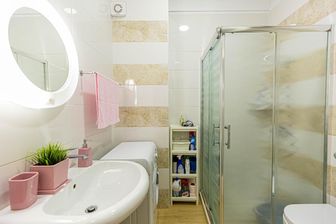Villa Amos At Aquamarine Residence Vlore Luaran gambar