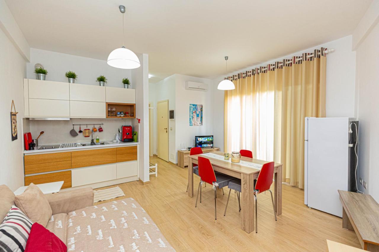 Villa Amos At Aquamarine Residence Vlore Luaran gambar